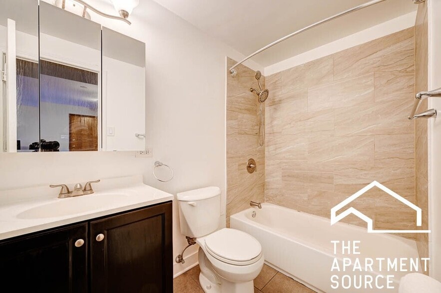 Building Photo - 4180 N Marine Dr