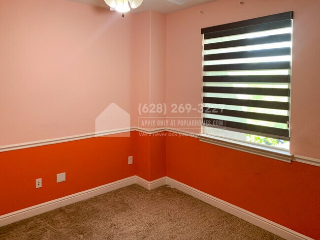 Building Photo - 2734 Macon Dr