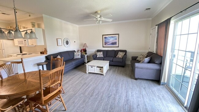 Building Photo - Nicely furnished 1 bedroom/1 bath condo in Myrtlewood