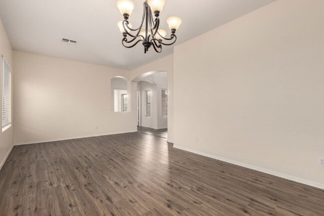 Building Photo - 4618 E Brilliant Sky Dr