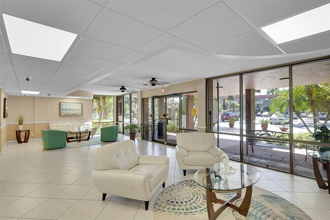 Primary Photo - 777 S Federal Hwy