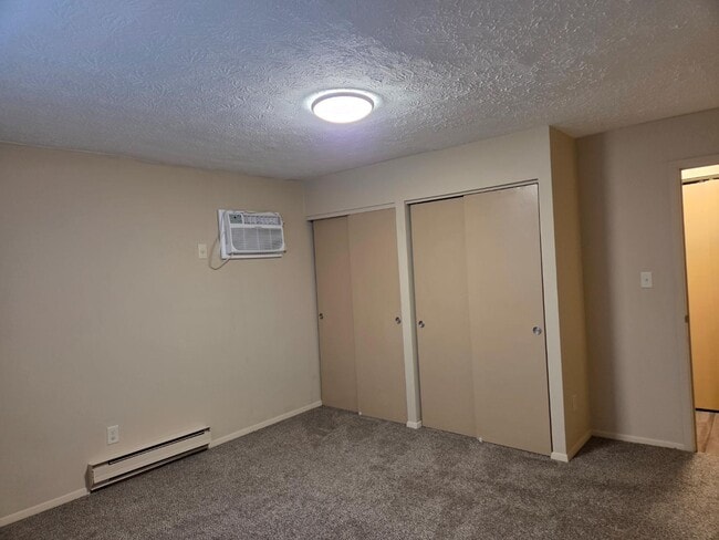 Building Photo - 20-32 Church St - 32-9