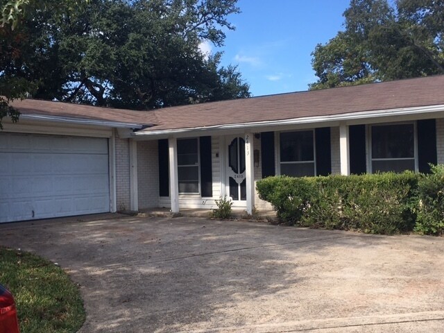Primary Photo - House For Lease in Garland