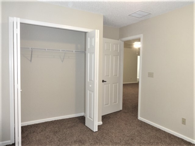 Building Photo - 11062 Gullwing Ct