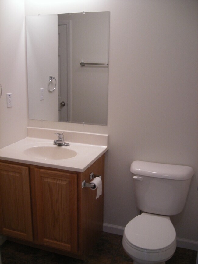 Building Photo - Home With Amazing Views on Private 5 Acre Lot - 7 mins from Washington