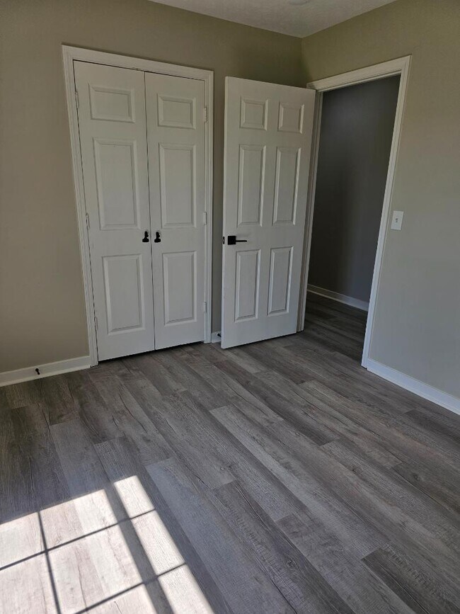 Building Photo - 119 Cedar Spring Cir