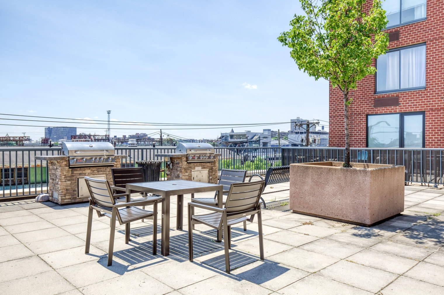 Building Photo - 77 Park Ave