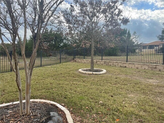 Building Photo - 112 Garner Cove