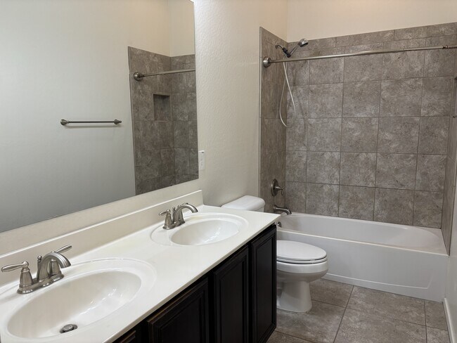 Building Photo - 8037 W Spur Dr