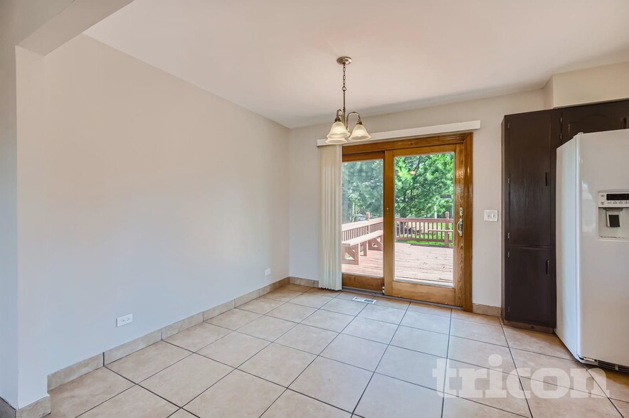 Building Photo - 285 Polo Club Dr