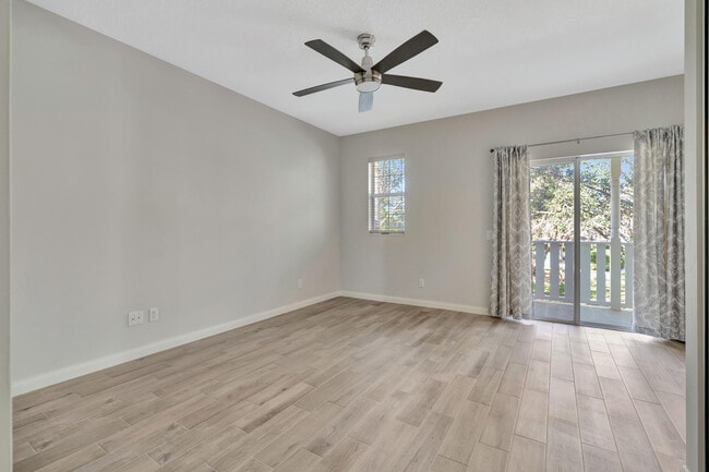 Building Photo - 2873 E Community Dr