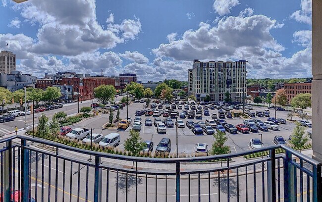 Building Photo - 111 N Ashley St