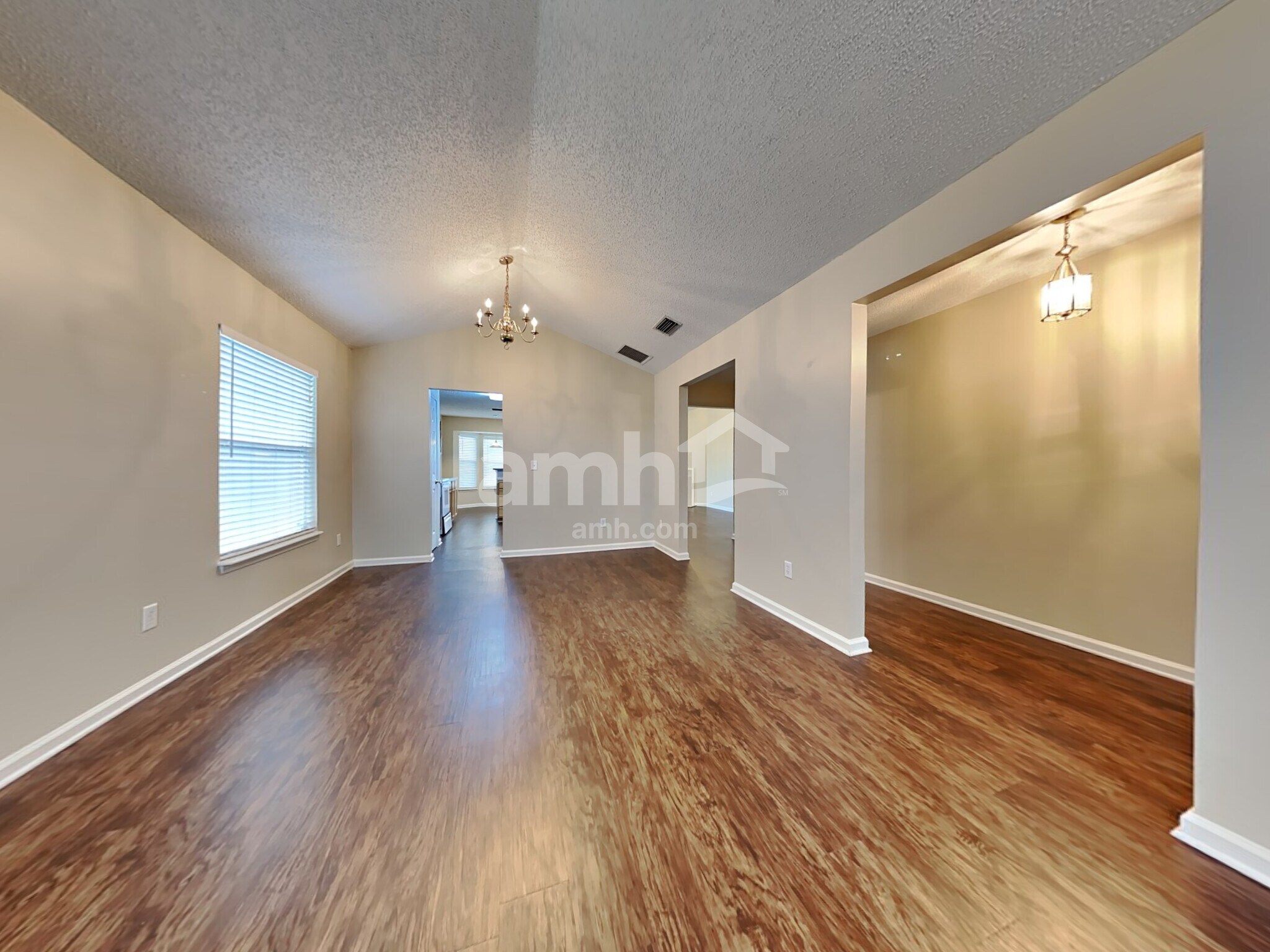 Building Photo - 530 Fallen Timbers Dr