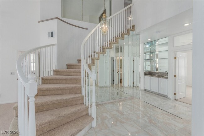 Building Photo - 3030 Cooper Creek Dr