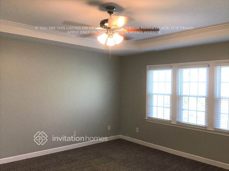 Building Photo - 1208 Miracle Dr