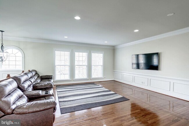 Building Photo - 42749 Wilmar Square