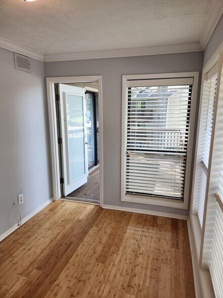 Building Photo - 514 Park Ridge Cir