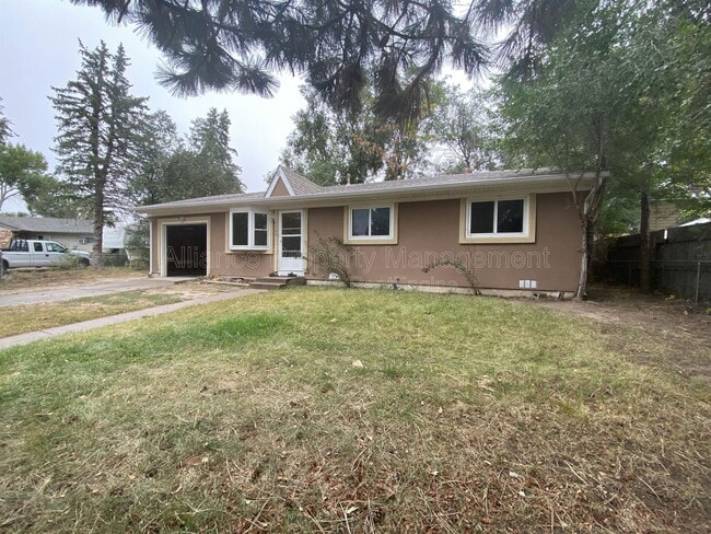 Primary Photo - 1509 Evergreen Dr