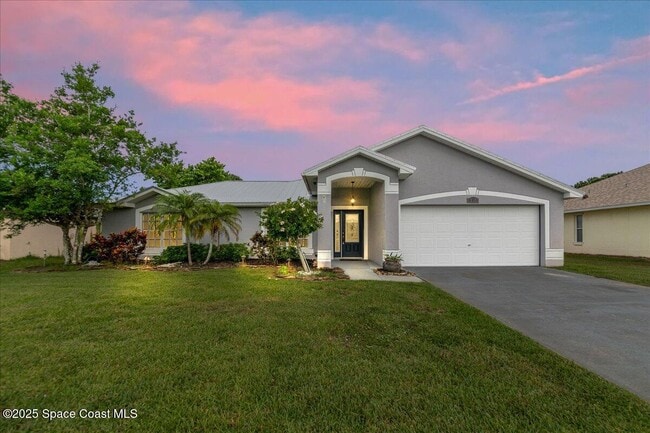 Building Photo - 897 Hunters Creek Dr