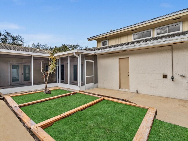 Building Photo - 12549 Woodmill Dr