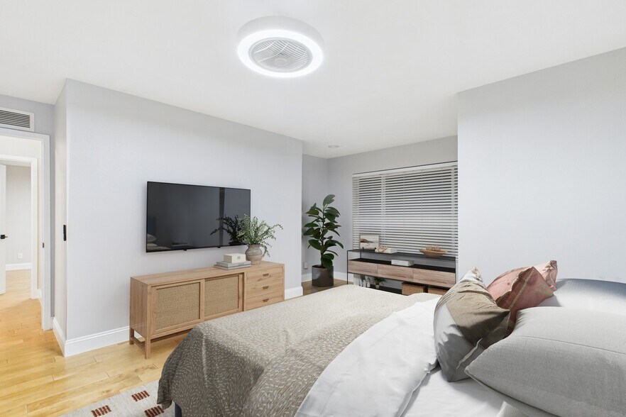 Bedroom 5 - 29650 Kimberly Dr