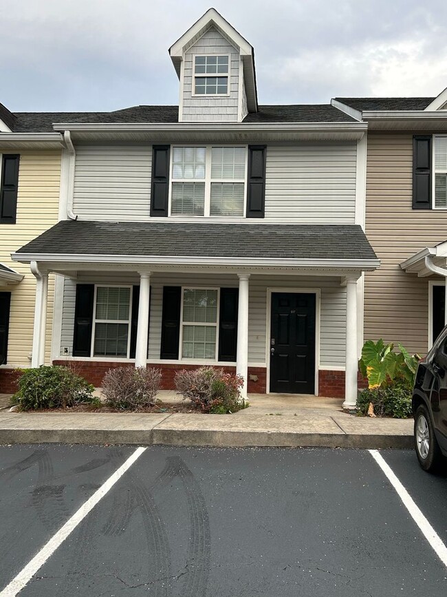 Building Photo - Talk of the Townhomes in Carrollton City School District!