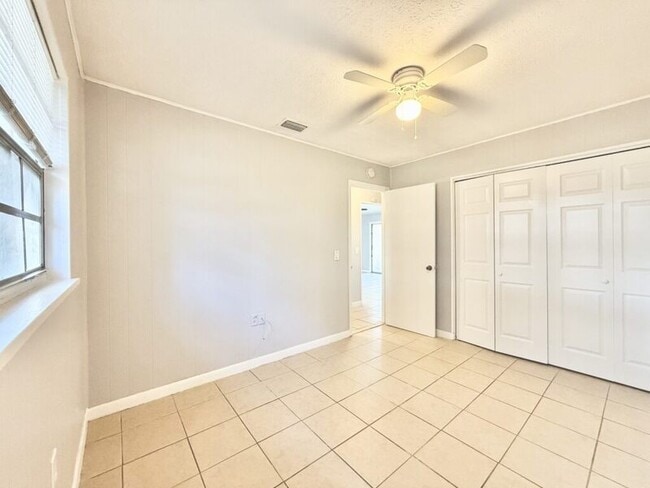 Building Photo - 1339 Eagleview Dr