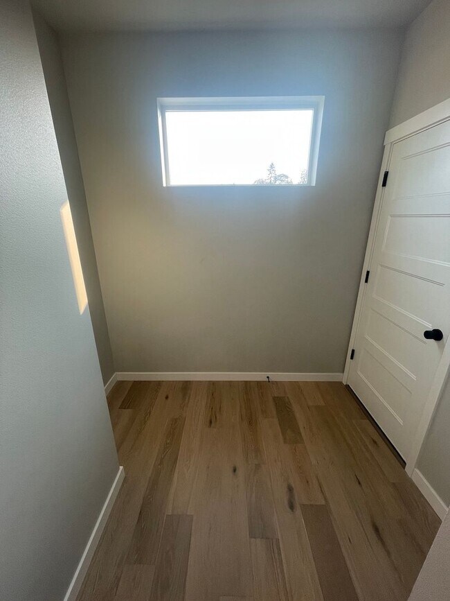Building Photo - Beautiful New 5BD/4BTH Bella Cresta Home f...