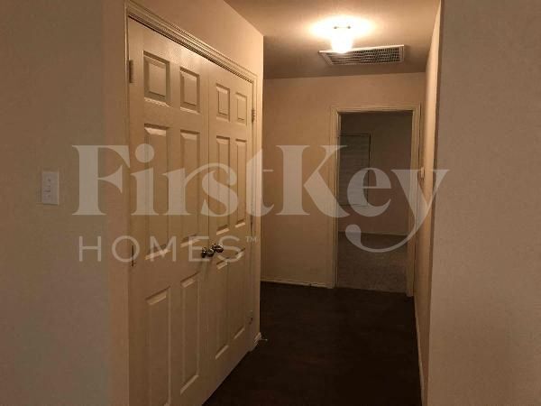 Building Photo - 1218 Jewel Ln