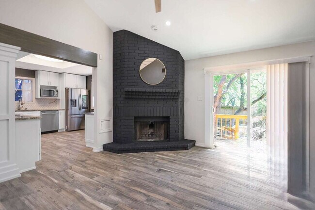 Building Photo - Updated 3 Bed / 2 Bath One-Story Home in San Antonio – Glen Wood Subdivision