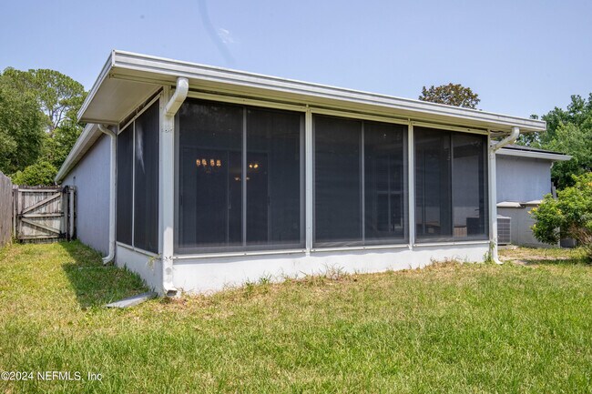 Building Photo - 3158 Ash Harbor Dr E
