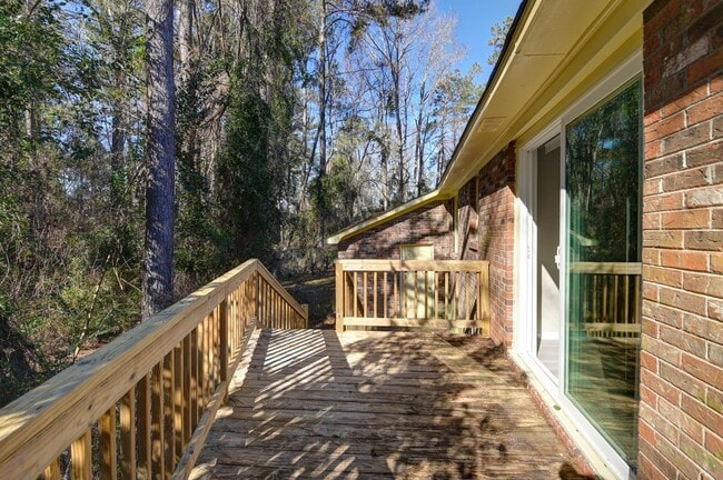 Building Photo - Beautifully Renovated 3-Bedroom Home in Columbia, SC!