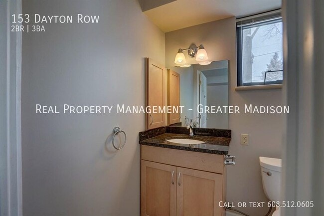 Building Photo - 153 Dayton Row