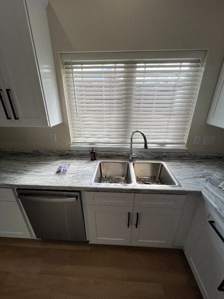 Building Photo - 6534 Casper Ct