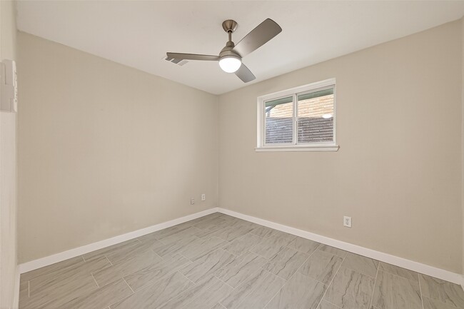 Building Photo - 11118 Stroud Dr