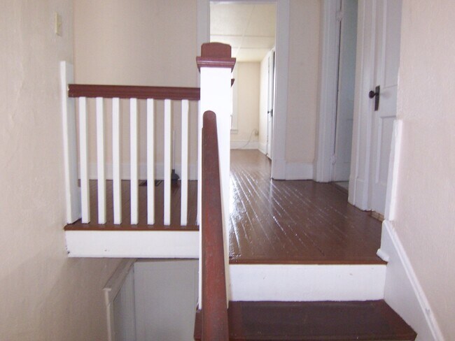 Building Photo - 298 Sherman Ave