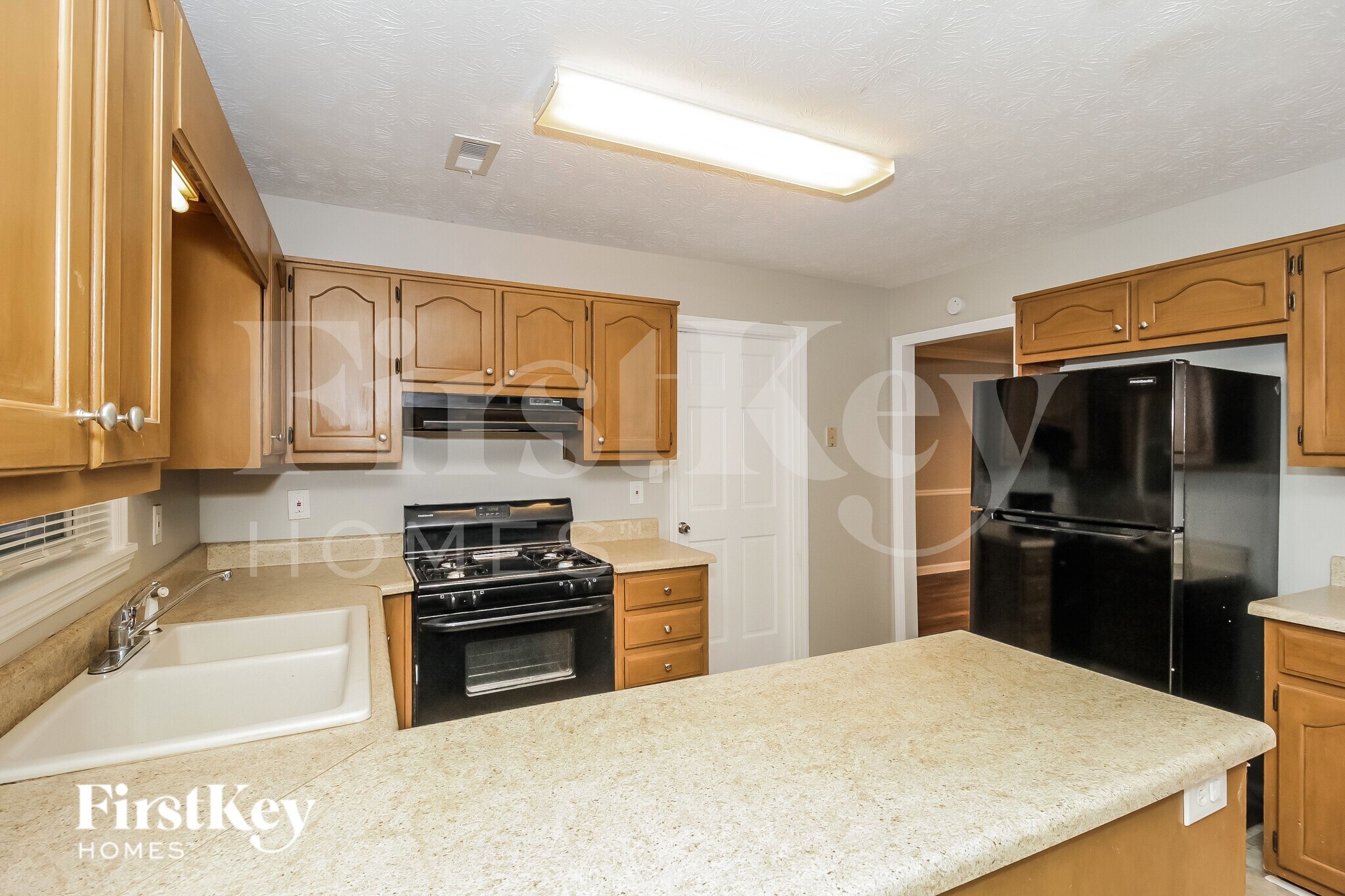 Building Photo - 307 Marble Ct