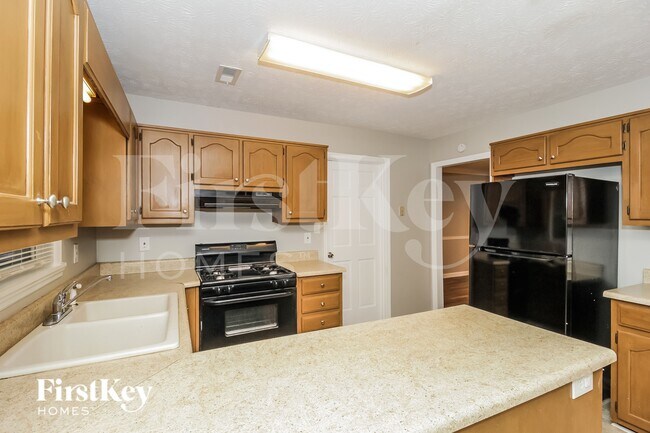 Building Photo - 307 Marble Ct