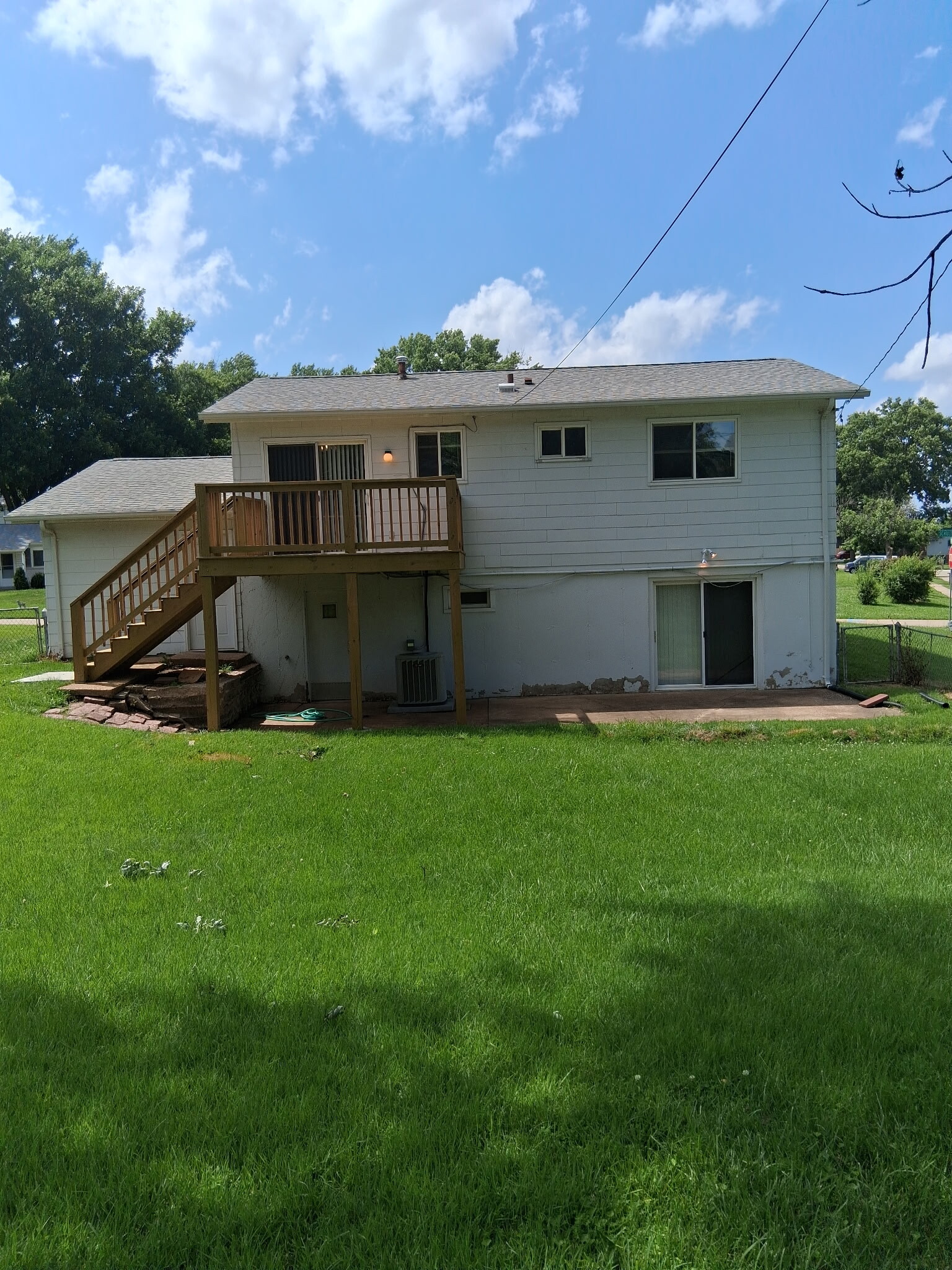 Building Photo - 1864 Schulte Hill Dr