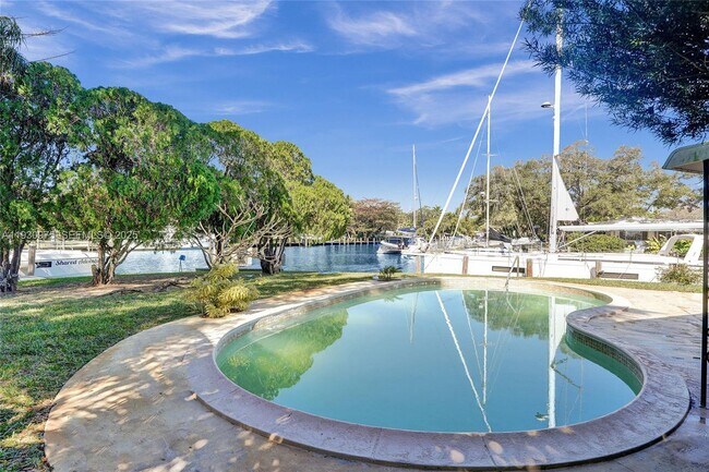 Building Photo - 1321 Mandarin Isle