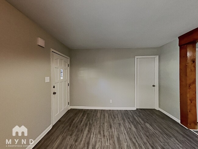 Building Photo - 3945 Camellia Trail