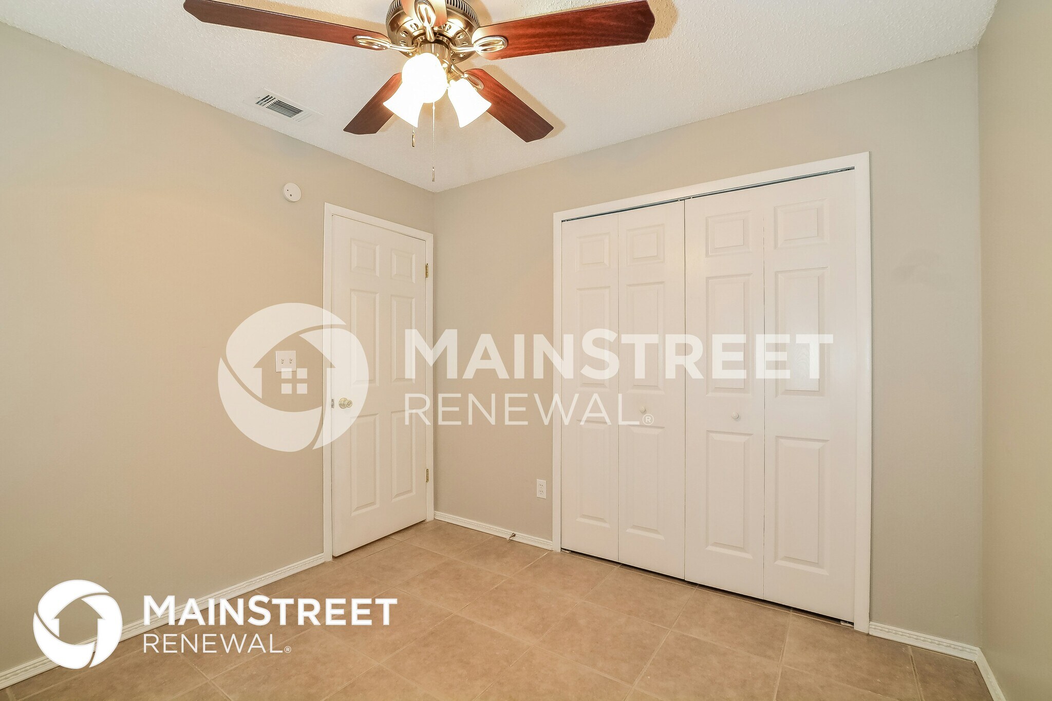 Building Photo - 326 Oceanside Ct