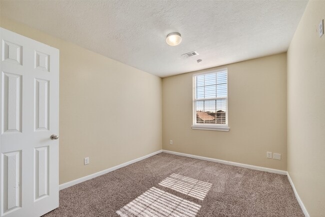 Building Photo - 5810 Post Oak Manor Dr