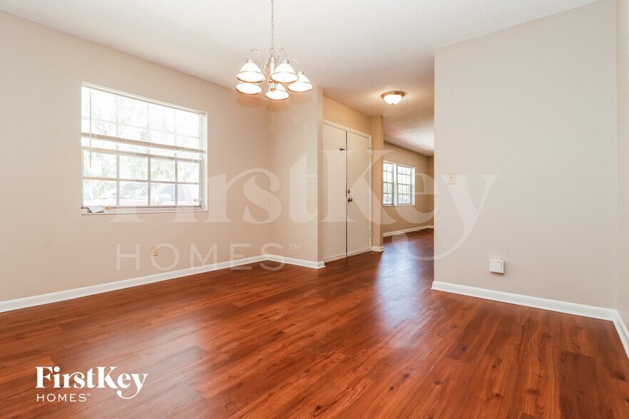 Building Photo - 3816 Fieldflower Ct