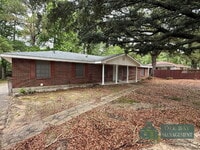 Building Photo - 2508 W Daniels Rd
