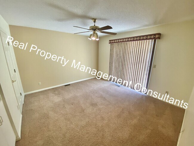 Building Photo - 2 Bedroom Custom Home in Liberty