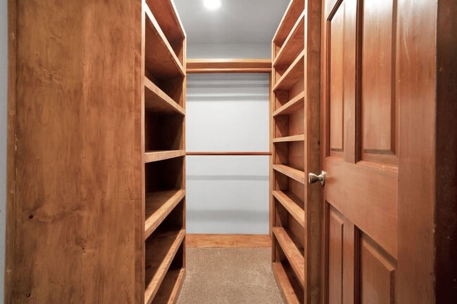 Building Photo - 15470 Longbow Dr