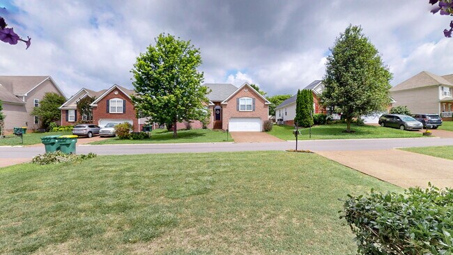Building Photo - 2259 Dewey Dr