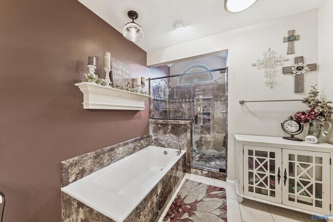 Building Photo - 10007 Meredith Ln SE