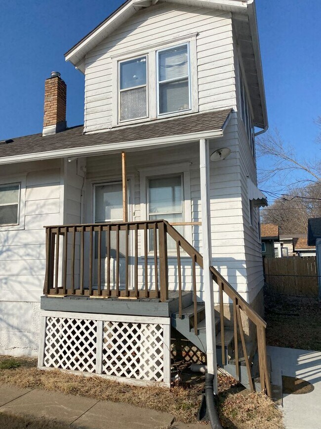 Building Photo - 2080 SW Washburn Ave